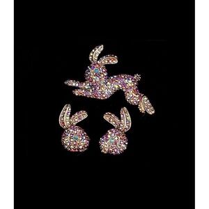 NEW Heidi Daus Rabbit Bunny Pin and Earrings omega back jewelry set